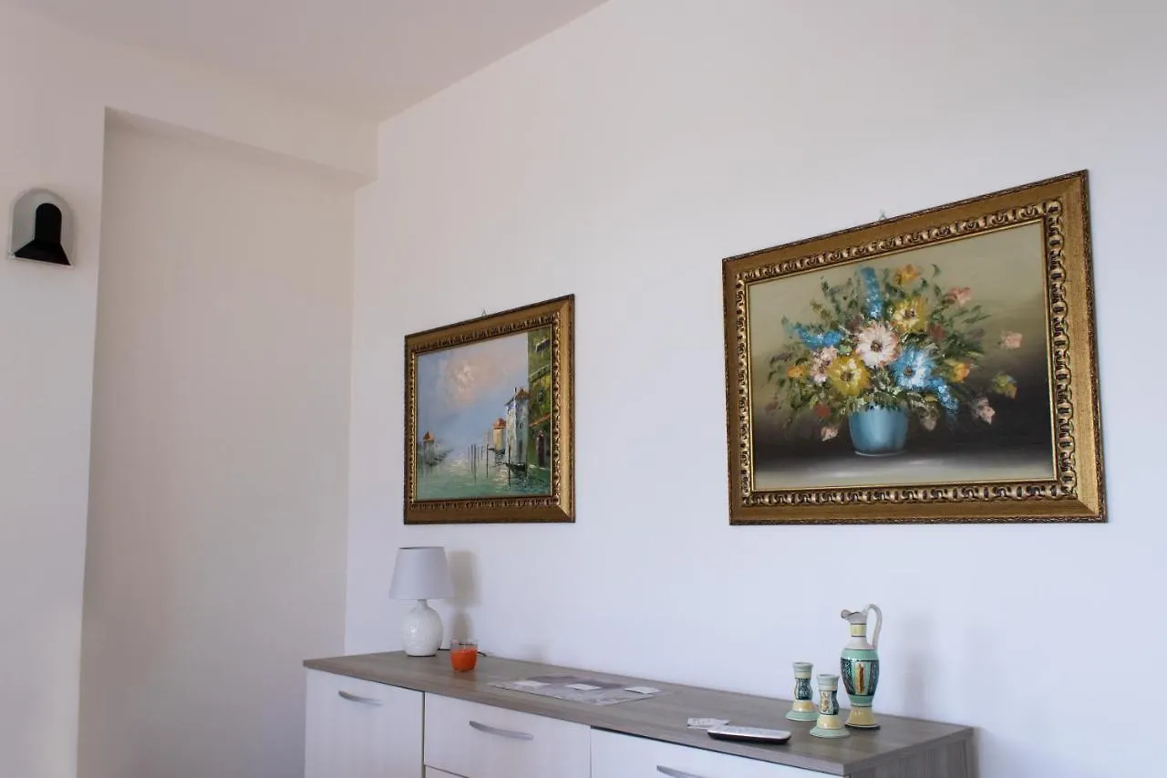 Villa Nicol Affittacamere Marina di Ragusa Italy
