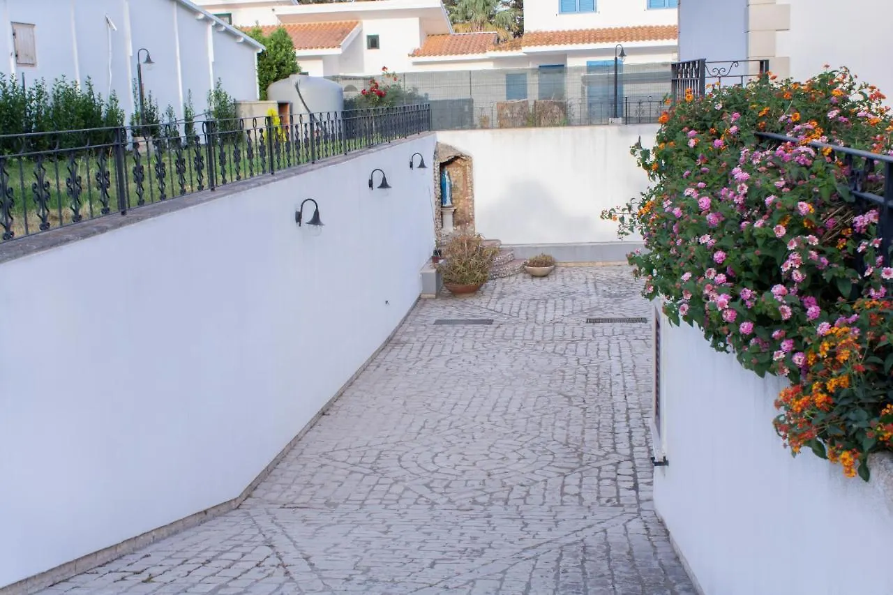 Guest house Villa Nicol Affittacamere Marina di Ragusa